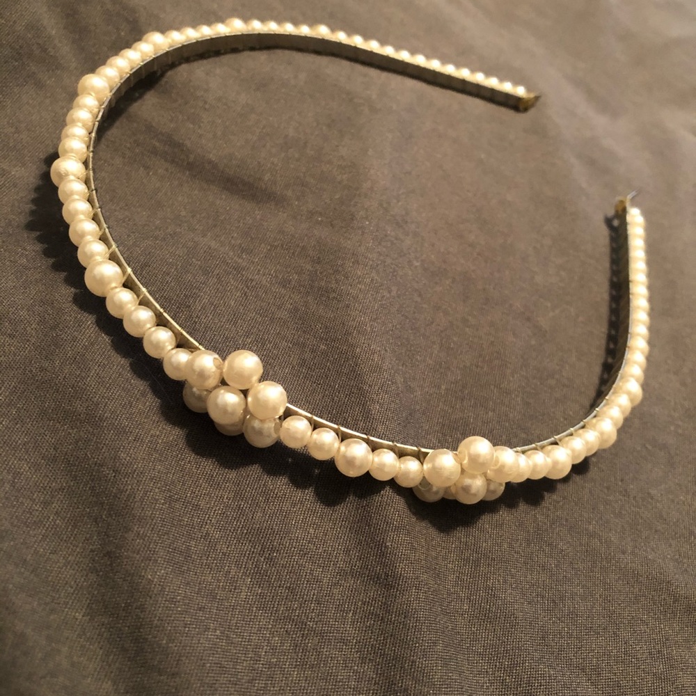 ✨ Beaded pearl headband
